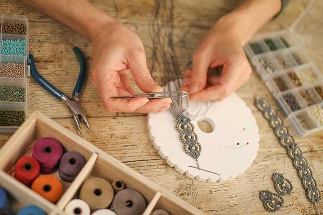 DIY Macramé Pattern for Bracelet